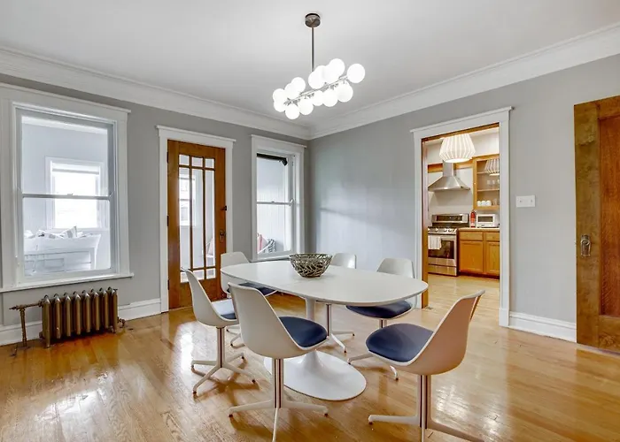 Apartment Comfortable Vintage North Side Retreat For 8 Chicago